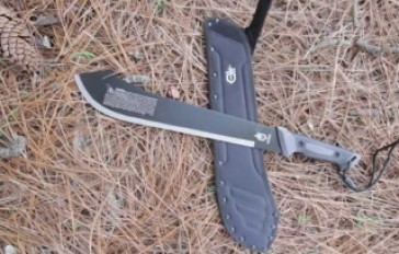 How to use a Machete